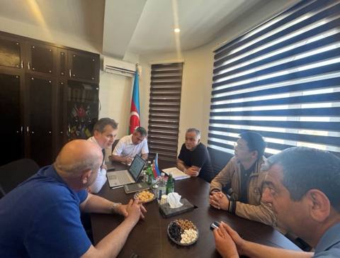 Discussion between consortium members and industrial partners at the INNMEDSCAN workshop